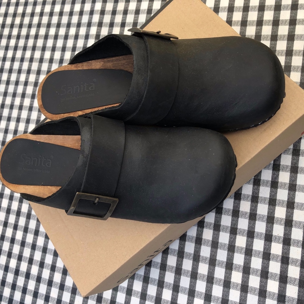 Sanita clogs